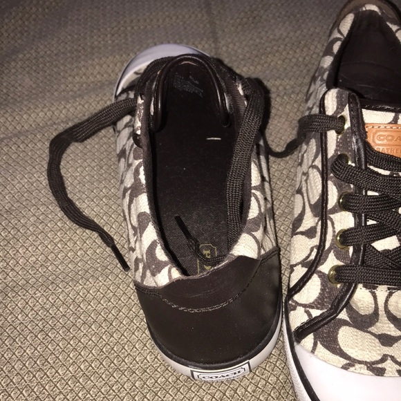 Coach Shoes! - Picture 4 of 4